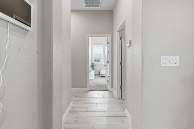 1282 Nascimento Ct, Manteca, CA 95337