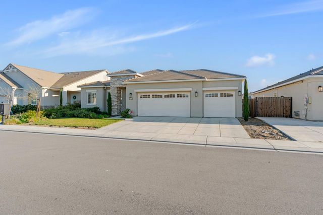 1282 Nascimento Ct, Manteca, CA 95337