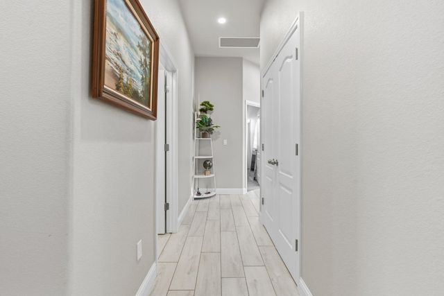 1282 Nascimento Ct, Manteca, CA 95337