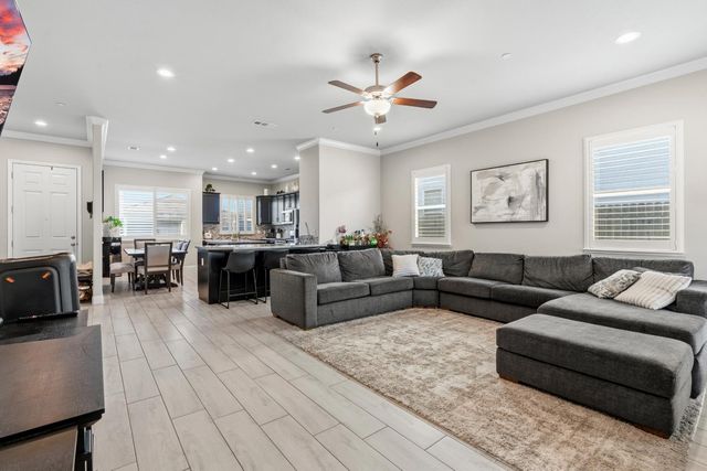 1282 Nascimento Ct, Manteca, CA 95337