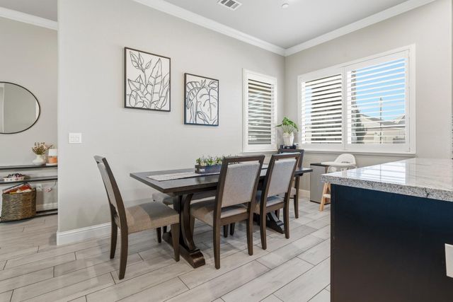 1282 Nascimento Ct, Manteca, CA 95337