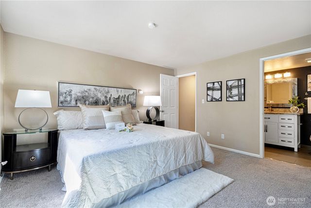 14435 NE 40th St #B102, Bellevue, WA 98007