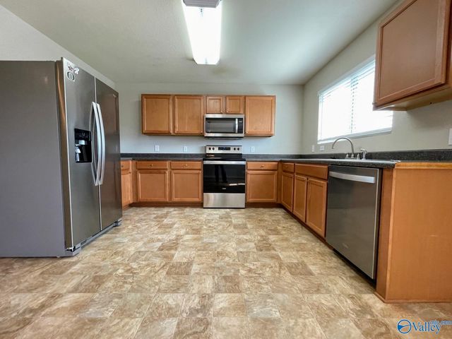 3412 Castlecreek Drive, Madison, AL 35756