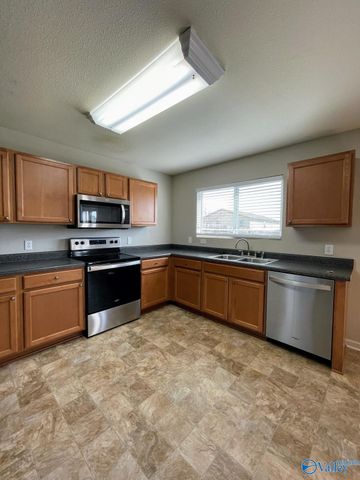 3412 Castlecreek Drive, Madison, AL 35756