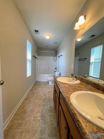 3412 Castlecreek Drive, Madison, AL 35756