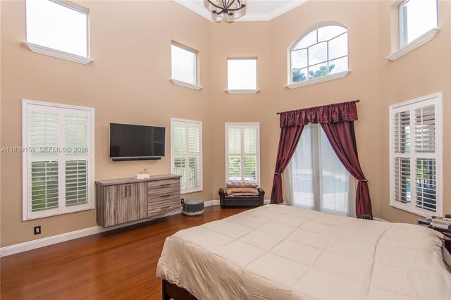 1091 SW 156th Ave, Pembroke Pines, FL 33027