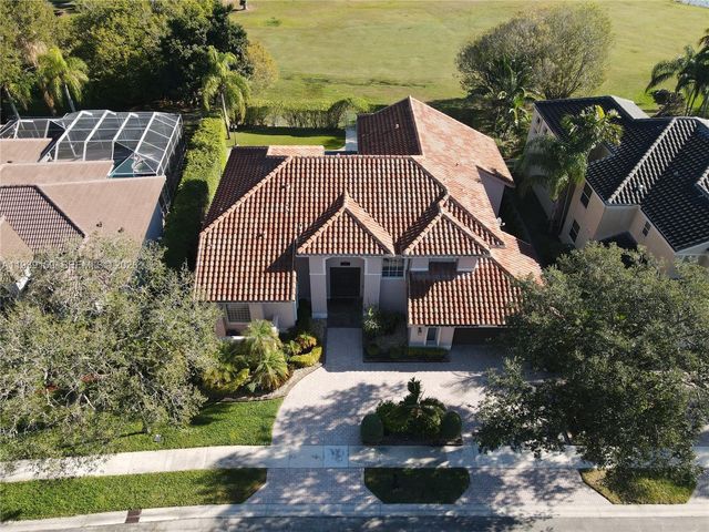 1091 SW 156th Ave, Pembroke Pines, FL 33027