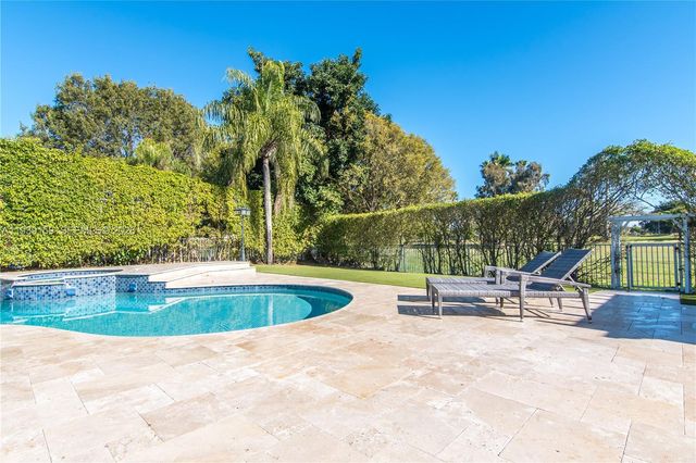 1091 SW 156th Ave, Pembroke Pines, FL 33027