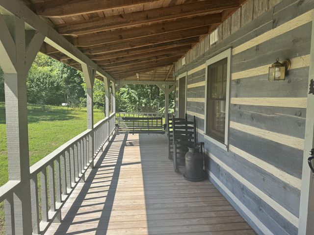 312 Grand View Dr, Smithville, TN 37166