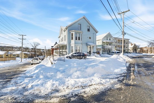 271 Elm St, Woonsocket, RI 02895