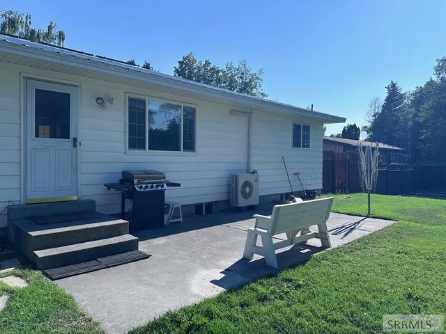 3345 E Southwick, Ammon, ID 83406