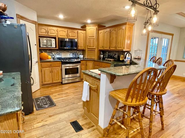 10917 Gum Road, Carthage, MO 64836