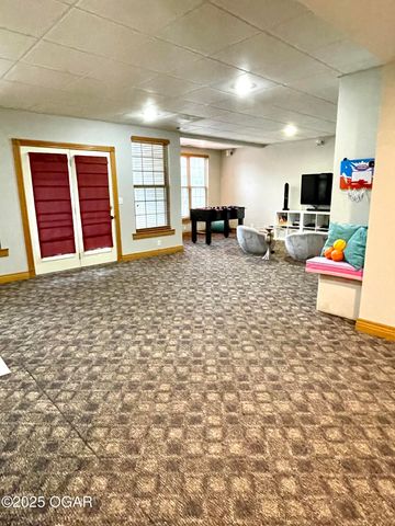 10917 Gum Road, Carthage, MO 64836