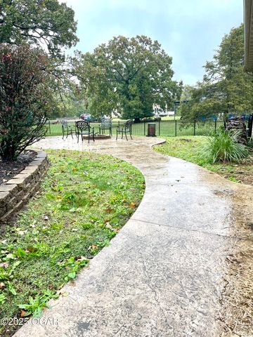 10917 Gum Road, Carthage, MO 64836