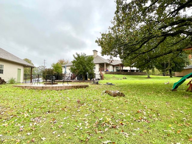 10917 Gum Road, Carthage, MO 64836