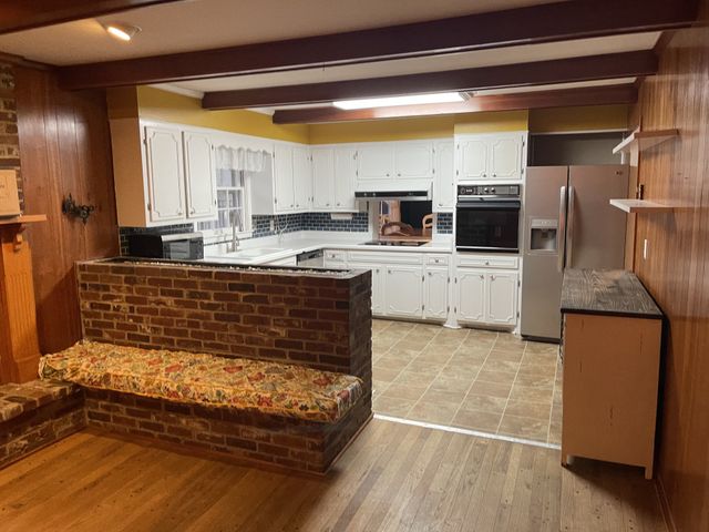 1814 Avon Rd, Murfreesboro, TN 37129