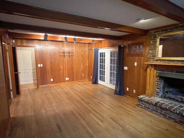 1814 Avon Rd, Murfreesboro, TN 37129
