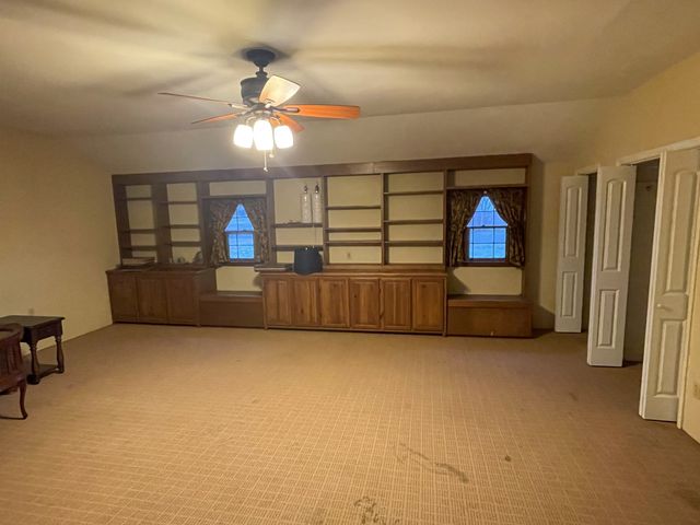 1814 Avon Rd, Murfreesboro, TN 37129