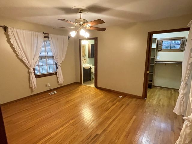 1814 Avon Rd, Murfreesboro, TN 37129