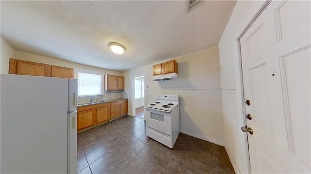 1607 S Austin Ave D, Georgetown, TX 78626