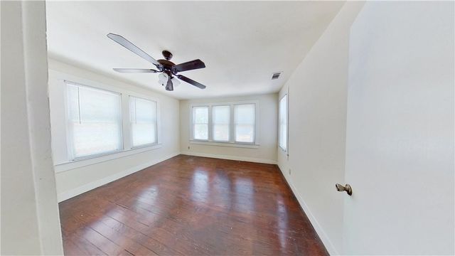 1607 S Austin Ave D, Georgetown, TX 78626