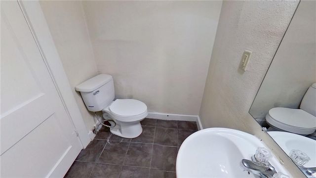 1607 S Austin Ave D, Georgetown, TX 78626