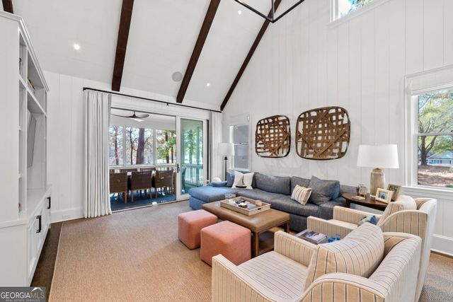 1031A Marina Cove Lane, Greensboro, GA 30642