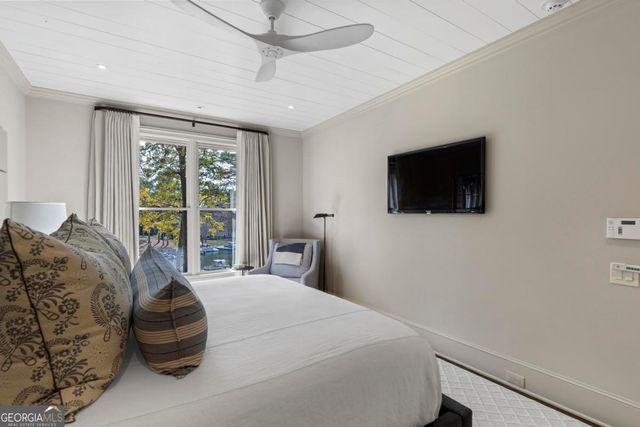 1031A Marina Cove Lane, Greensboro, GA 30642