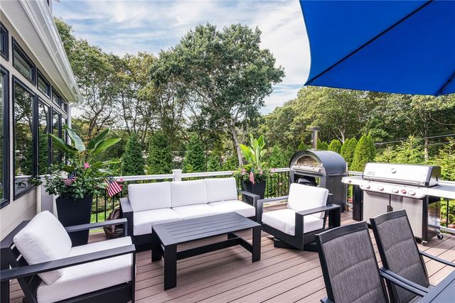 33 Stuart Street, Westerly, RI 02891