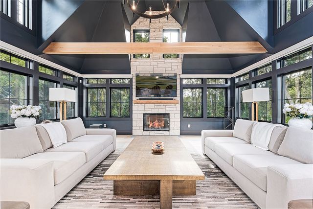 33 Stuart Street, Westerly, RI 02891