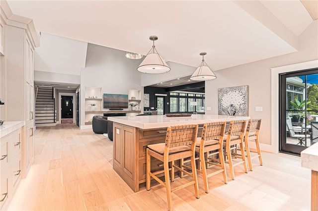 33 Stuart Street, Westerly, RI 02891