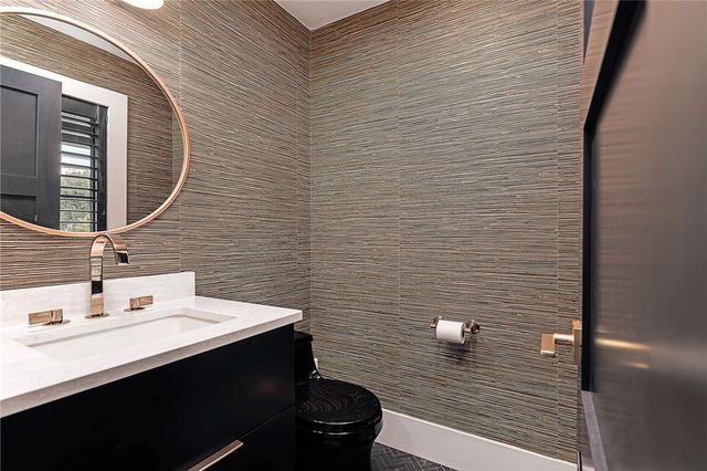 33 Stuart Street, Westerly, RI 02891