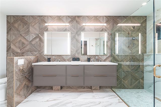 33 Stuart Street, Westerly, RI 02891