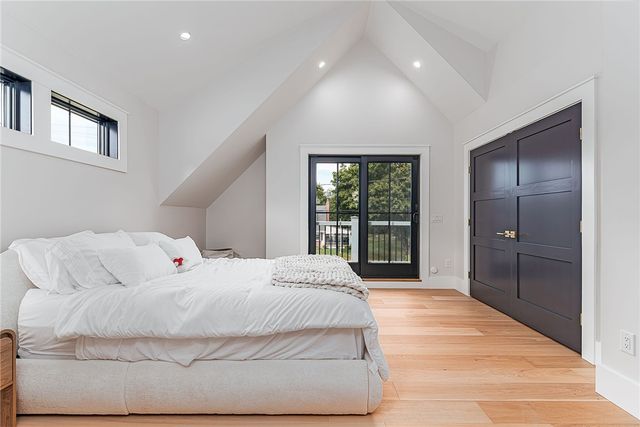 33 Stuart Street, Westerly, RI 02891