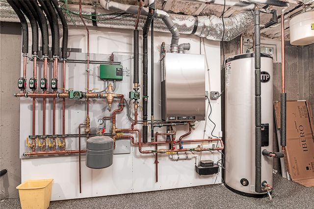 33 Stuart Street, Westerly, RI 02891