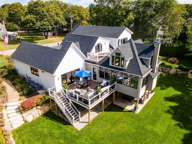 33 Stuart Street, Westerly, RI 02891