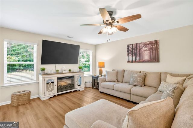 10050 Woodland Cove, Brunswick, GA 31525