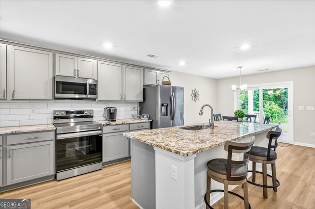 10050 Woodland Cove, Brunswick, GA 31525