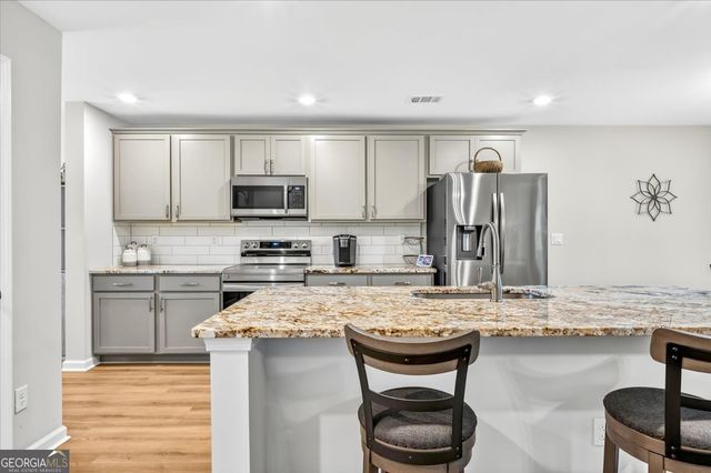 10050 Woodland Cove, Brunswick, GA 31525