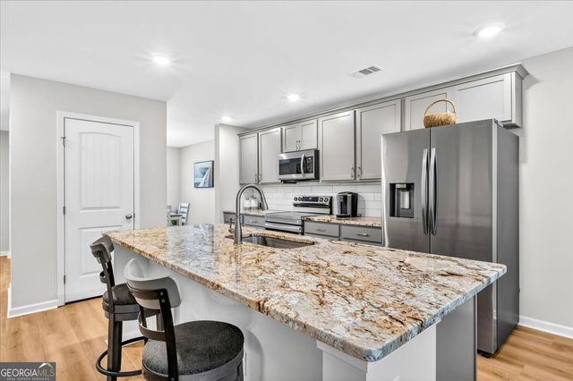 10050 Woodland Cove, Brunswick, GA 31525