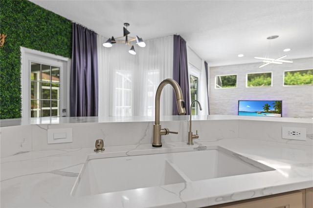 7770 GLYNDE HILL DRIVE, Orlando, FL 32835