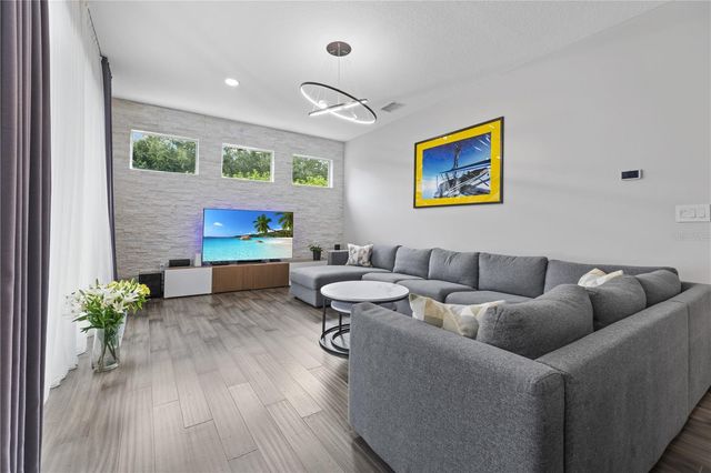 7770 GLYNDE HILL DRIVE, Orlando, FL 32835