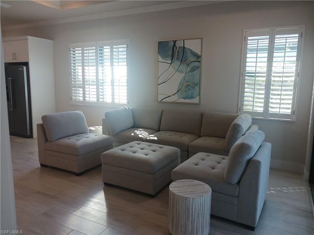 14605 Kingfisher LOOP, Naples, FL 34120