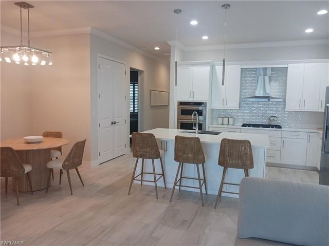 14605 Kingfisher LOOP, Naples, FL 34120