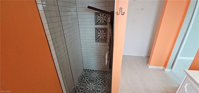 5255 Tiffany CT, Cape Coral, FL 33904