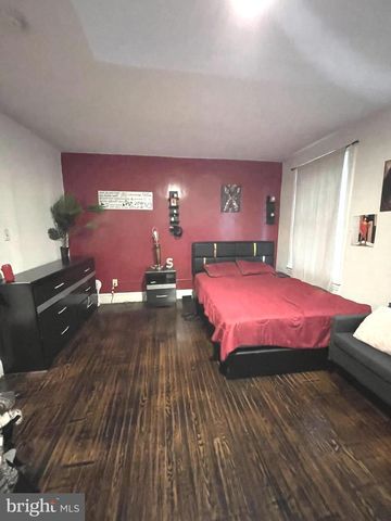 5413 N FRONT ST, Philadelphia, PA 19120