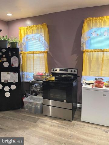 5413 N FRONT ST, Philadelphia, PA 19120