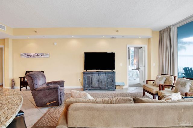 1940 W Beach Blvd 201, Gulf Shores, AL 36542