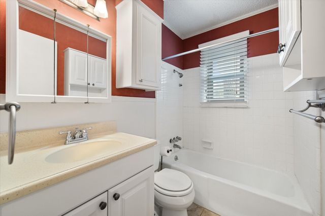 912 Northwood Boulevard, Corsicana, TX 75110