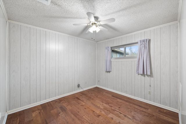 912 Northwood Boulevard, Corsicana, TX 75110